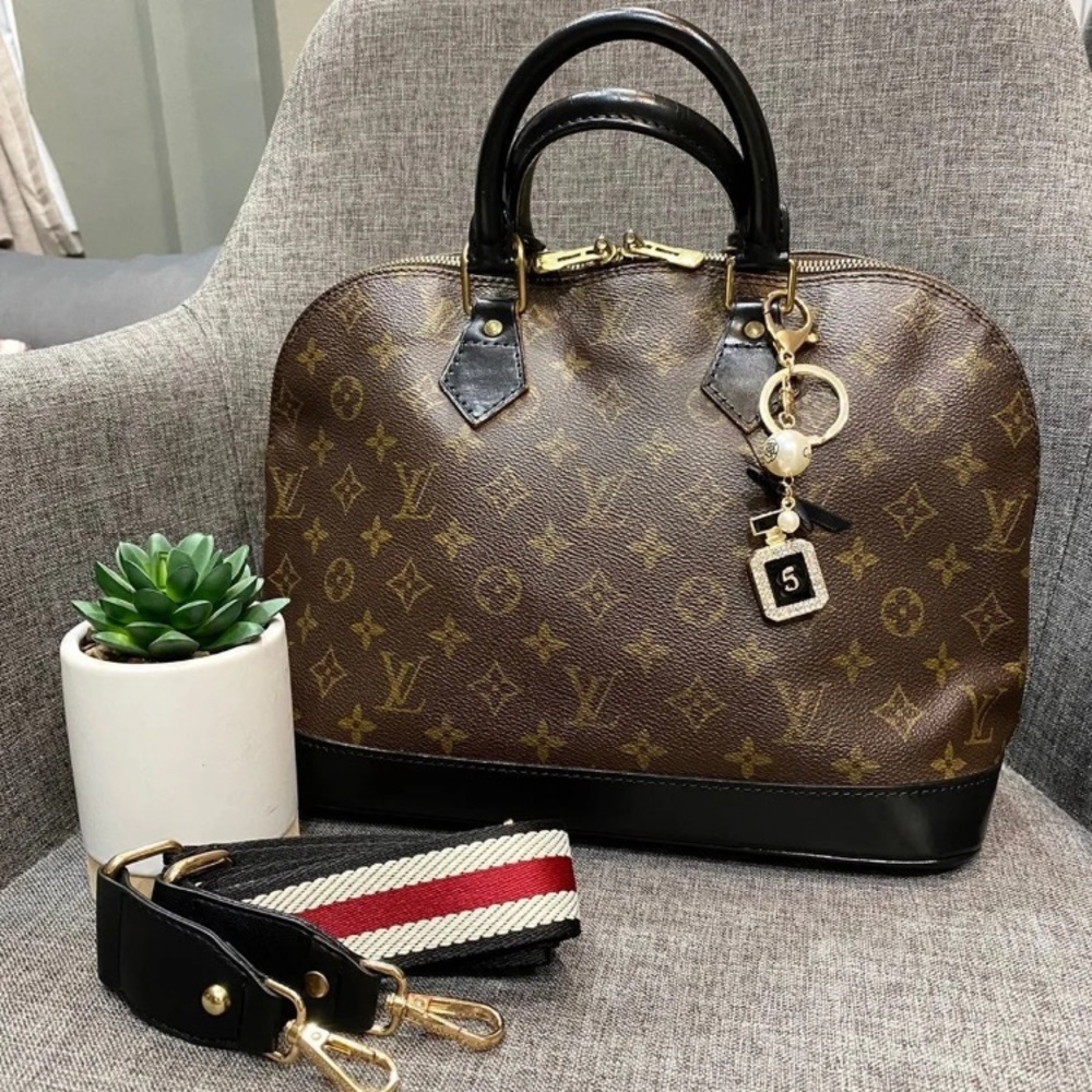 Authentic Louis Vuitton Purse
